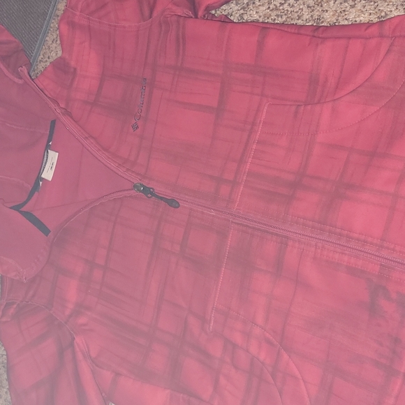 Small Columbia Jacket - Picture 7 of 7